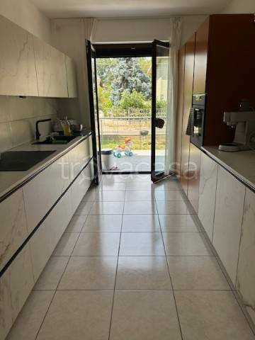 casa indipendente in vendita a Rescaldina