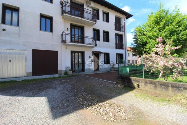 appartamento in vendita a Rescaldina in zona Rescalda