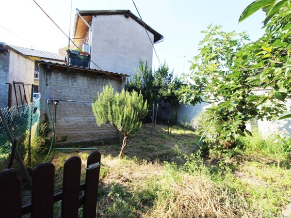 casa indipendente in vendita a Rescaldina
