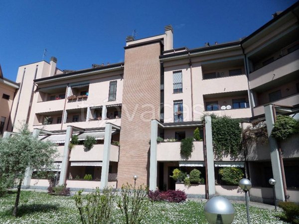 appartamento in vendita a Rescaldina in zona Rescalda