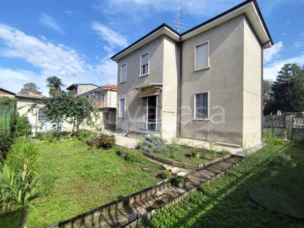 casa indipendente in vendita a Rescaldina