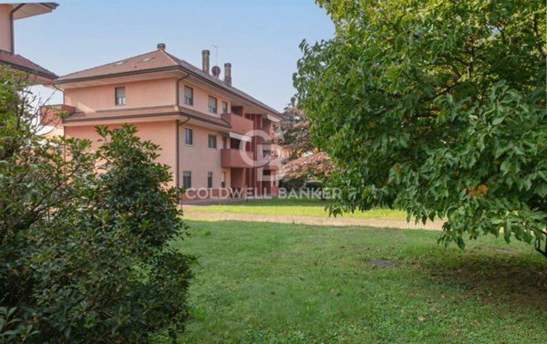 appartamento in vendita a Rescaldina in zona Rescalda