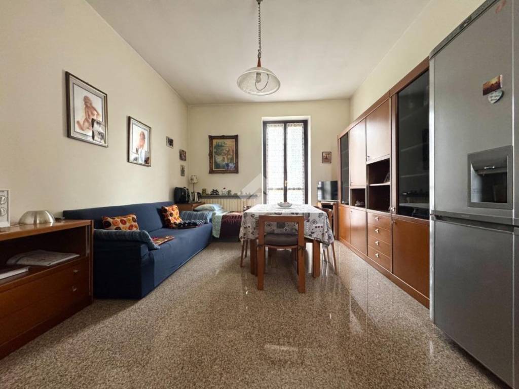 casa indipendente in vendita a Rescaldina