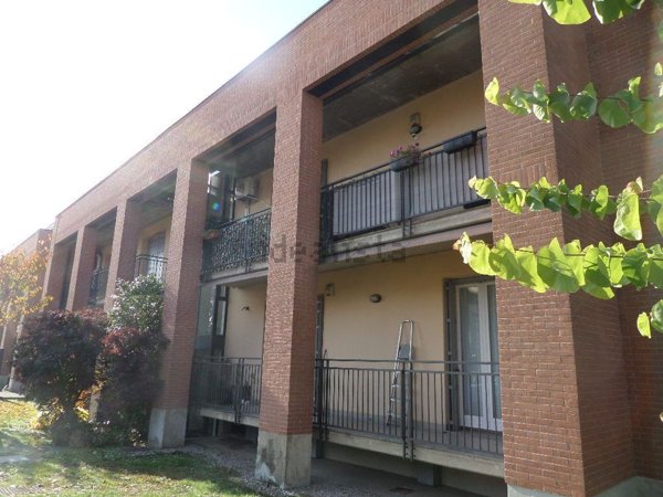 appartamento in vendita a Rescaldina in zona Rescalda