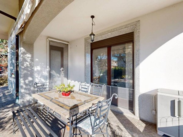 casa indipendente in vendita a Rescaldina