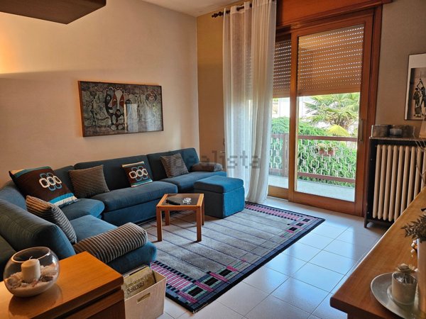 casa indipendente in vendita a Rescaldina