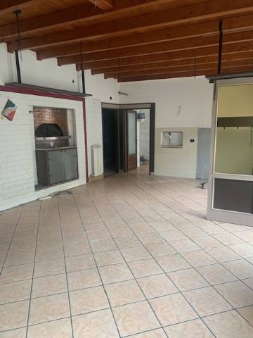 negozio in vendita a Rescaldina