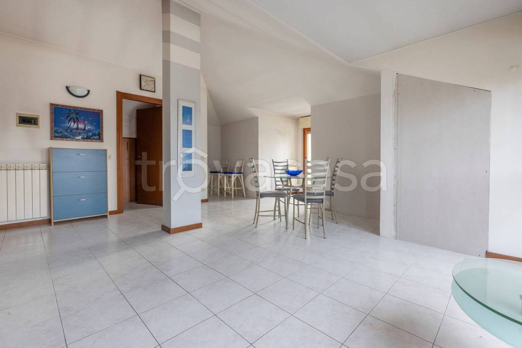 appartamento in vendita a Rescaldina