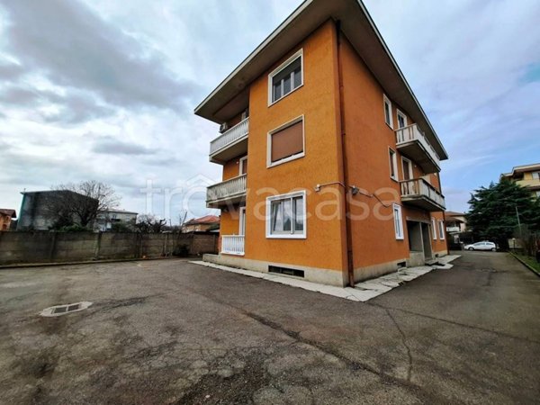 appartamento in vendita a Rescaldina in zona Rescalda