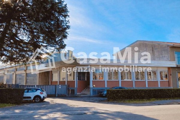 locale commerciale in vendita a Rescaldina