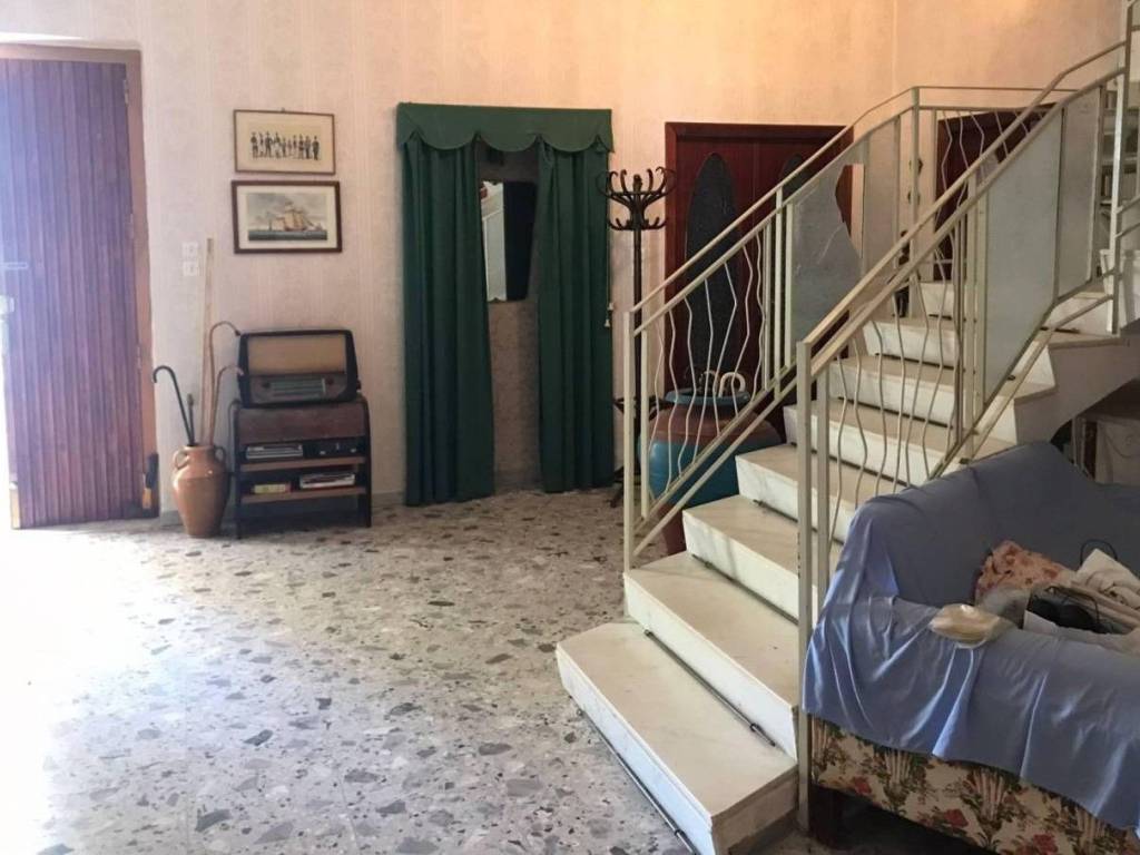 casa indipendente in vendita a Rescaldina