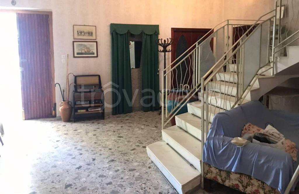 casa indipendente in vendita a Rescaldina