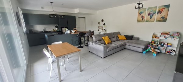 appartamento in vendita a Rescaldina in zona Rescalda