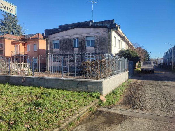 capannone in vendita a Rescaldina