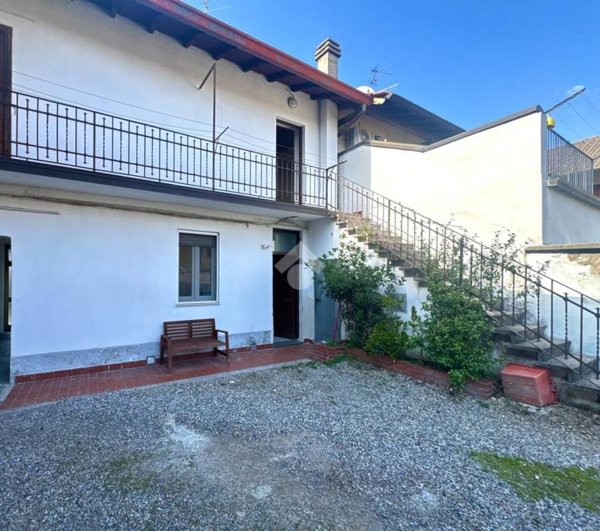 casa indipendente in vendita a Rescaldina