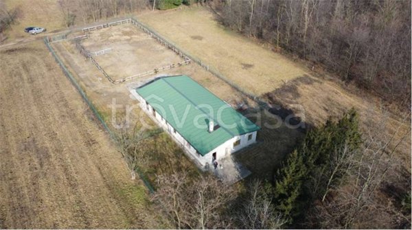 locale commerciale in vendita a Rescaldina in zona Rescalda