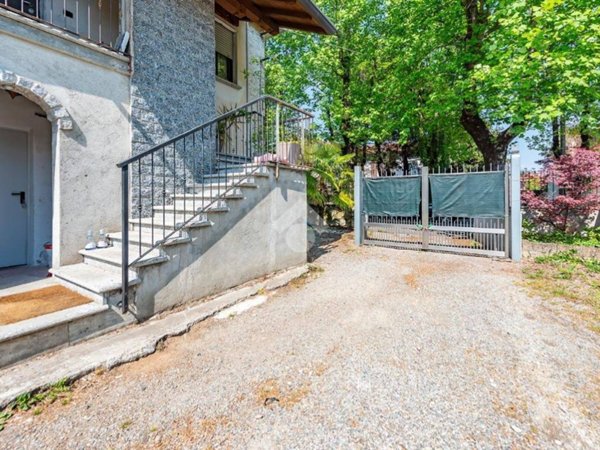 casa indipendente in vendita a Rescaldina