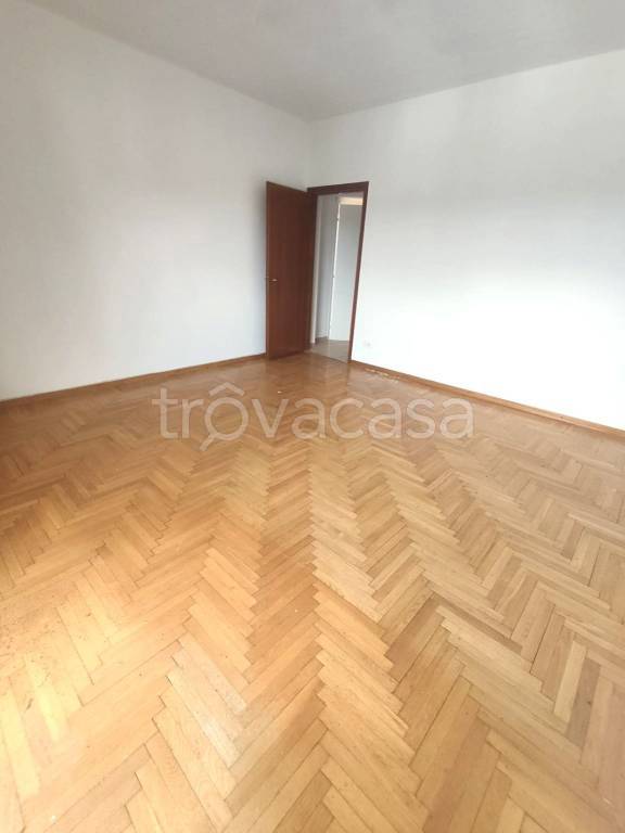 appartamento in vendita a Rescaldina in zona Rescalda