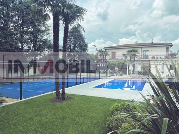 casa indipendente in vendita a Rescaldina