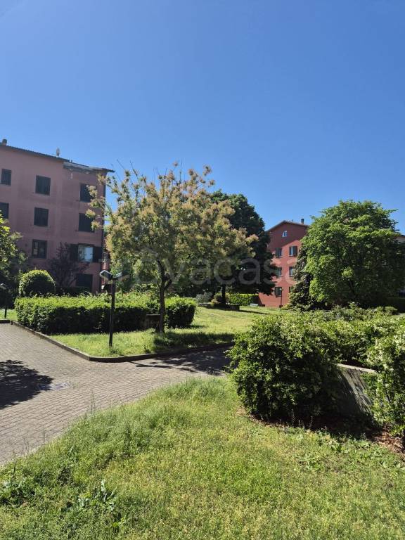 appartamento in vendita a Rescaldina in zona Ravello