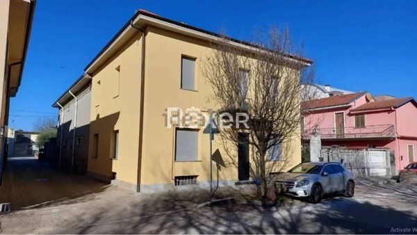 casa semindipendente in vendita a Rescaldina