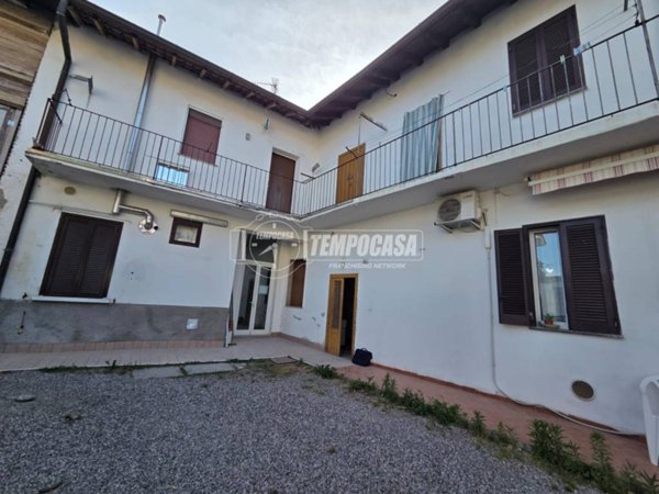 appartamento in vendita a Rescaldina in zona Ravello