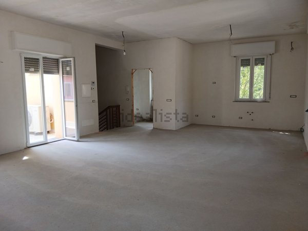 casa indipendente in vendita a Rescaldina