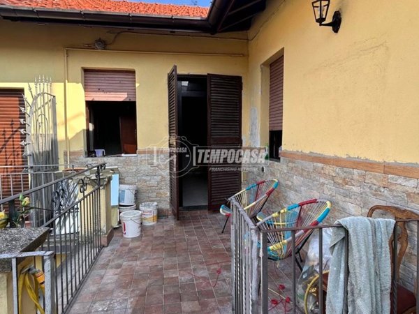 appartamento in vendita a Rescaldina in zona Ravello