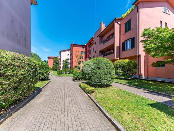 appartamento in vendita a Rescaldina in zona Ravello