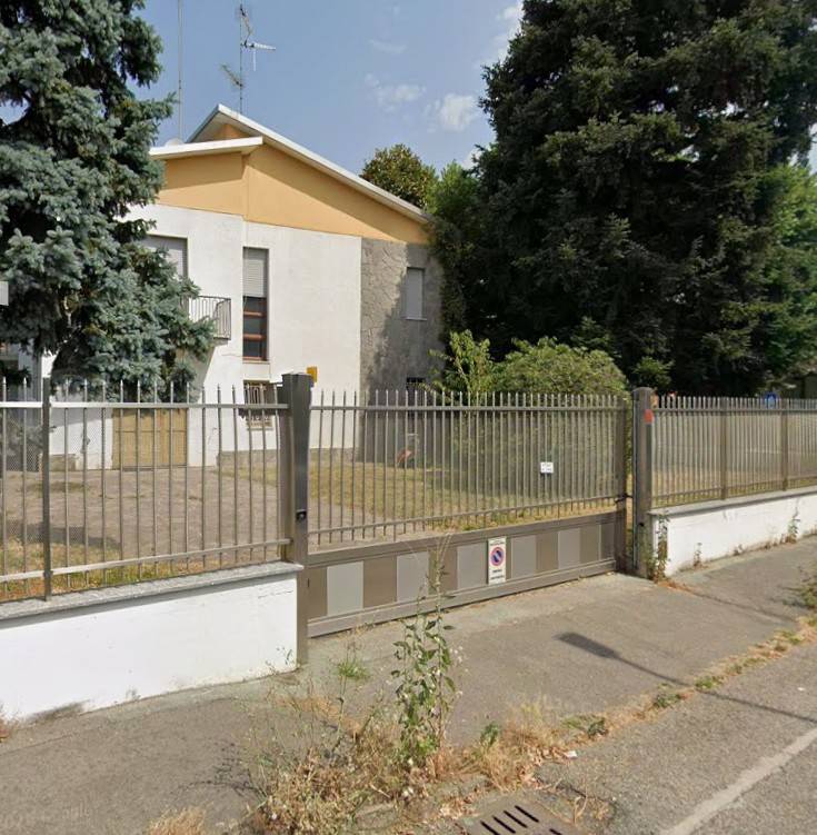 casa indipendente in vendita a Rescaldina in zona Ravello