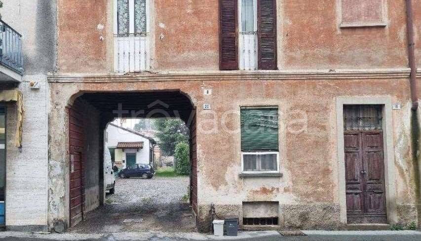casa indipendente in vendita a Rescaldina in zona Ravello