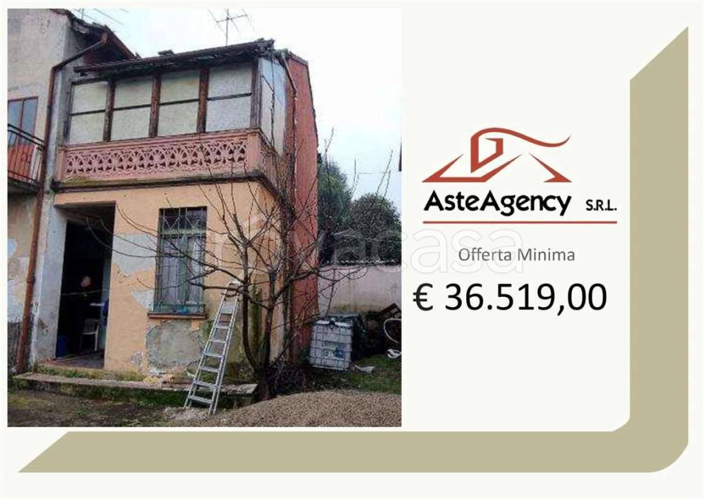 casa indipendente in vendita a Rescaldina in zona Ravello