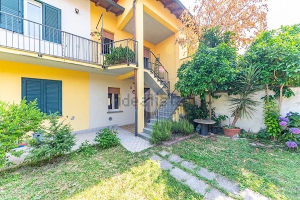 appartamento in vendita a Rescaldina in zona Ravello