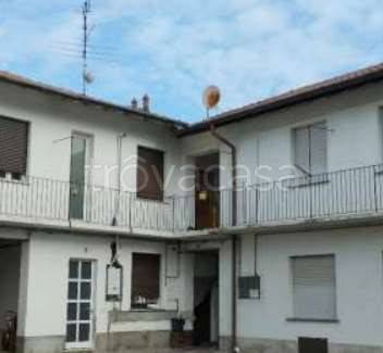 appartamento in vendita a Rescaldina in zona Ravello