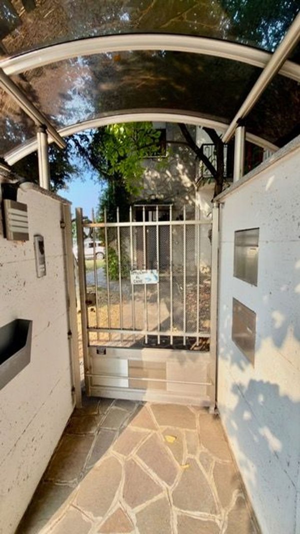 casa indipendente in vendita a Rescaldina in zona Ravello