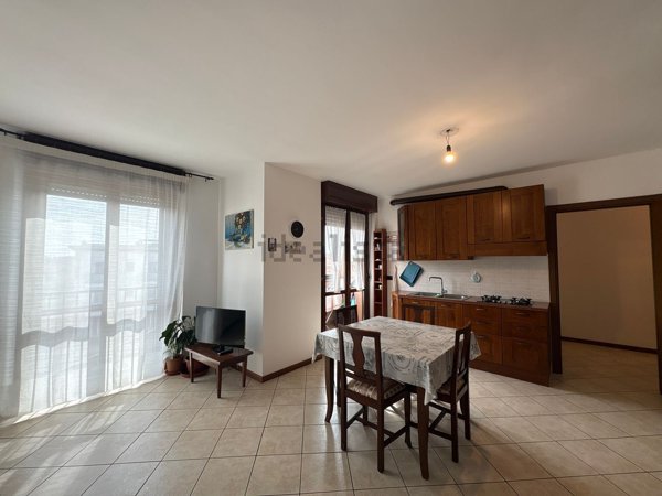 appartamento in vendita a Rescaldina in zona Rescalda