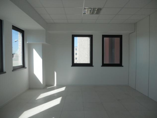 ufficio in vendita a Rho