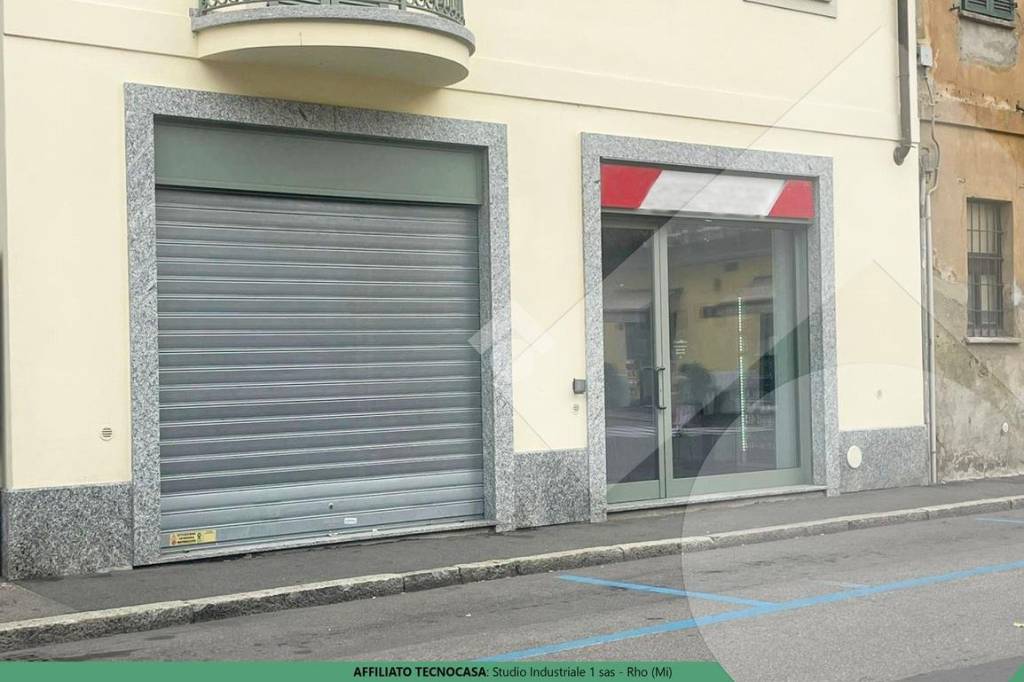 negozio in vendita a Rho