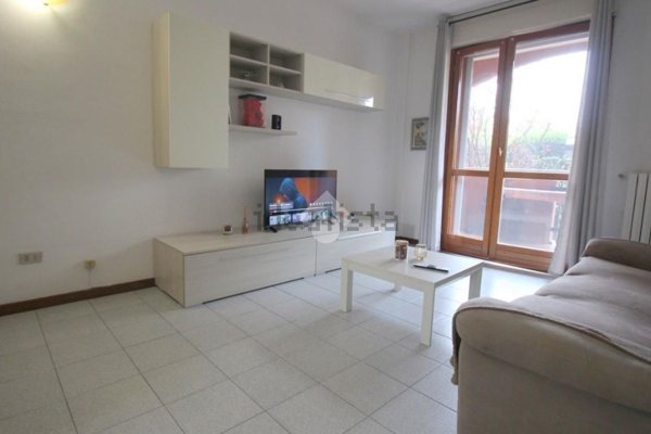 appartamento in vendita a Rho in zona Mazzo