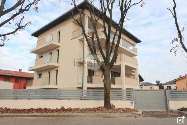 appartamento in vendita a Rho in zona Ghisolfa