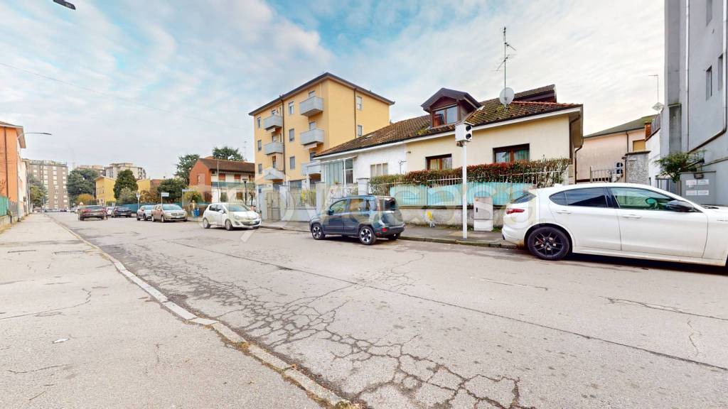casa indipendente in vendita a Rho