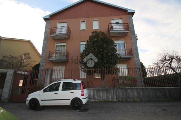 appartamento in vendita a Rho in zona Terrazzano