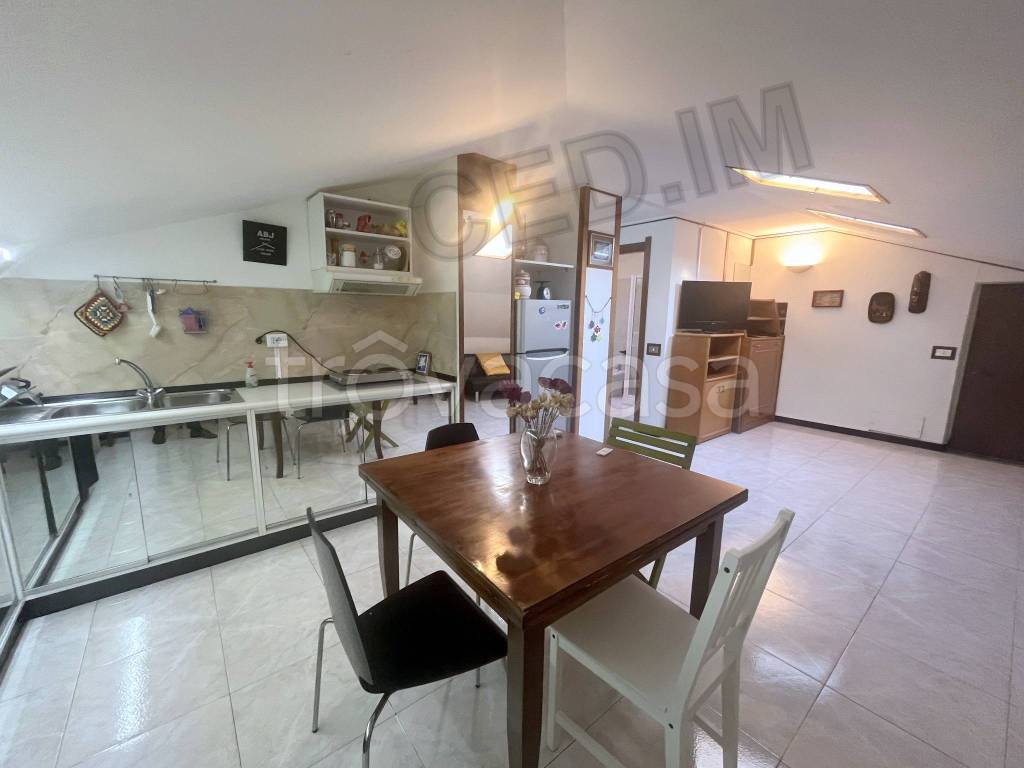 appartamento in vendita a Rho in zona Terrazzano