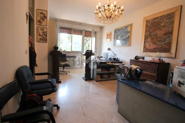 appartamento in vendita a Rho in zona Mazzo