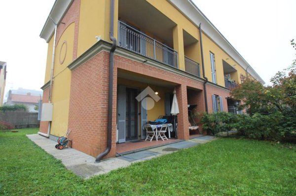 casa indipendente in vendita a Rho in zona Mazzo