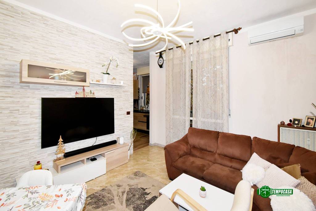 appartamento in vendita a Rho in zona Passirana