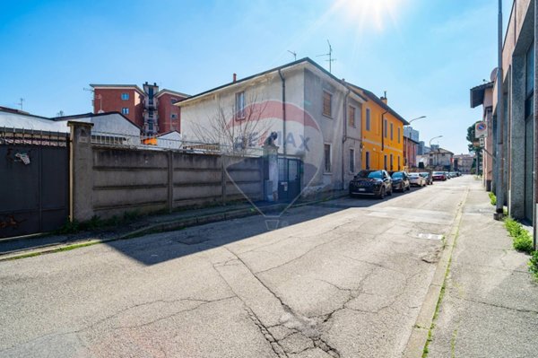 casa indipendente in vendita a Rho