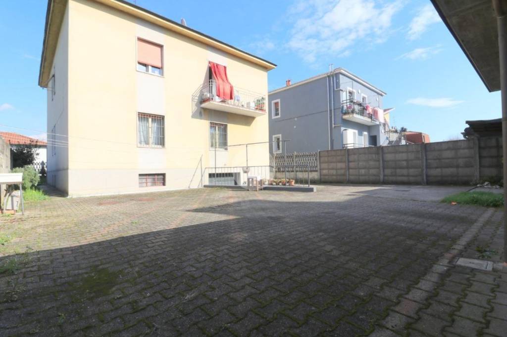 casa indipendente in vendita a Rho