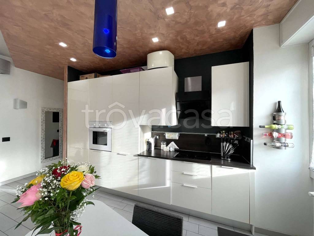 appartamento in vendita a Rho