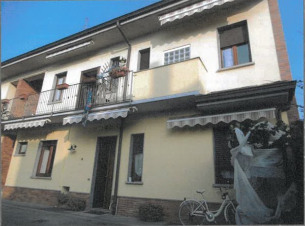 casa indipendente in vendita a Rho in zona Passirana